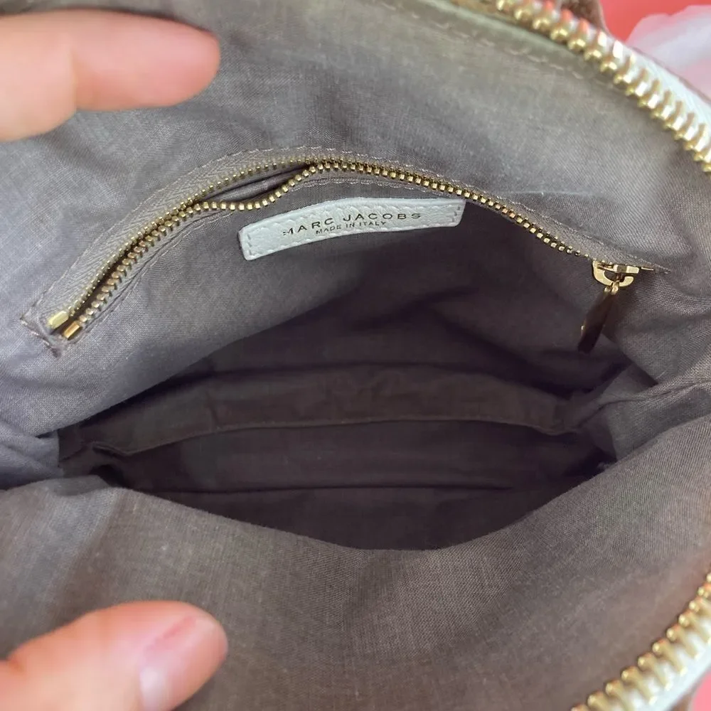 Marc Jacobs off white leather purse